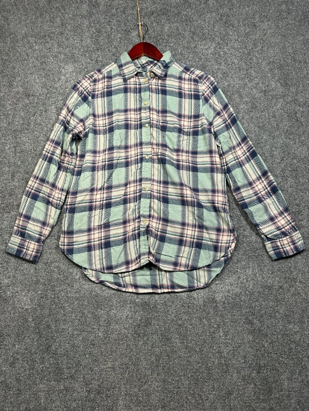 American Eagle Outfitters Shirt Womens Small Boyfriend Fit Flannel Ah Mazingly